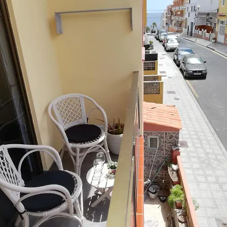 Magico Mar Y Tierra Apartment *